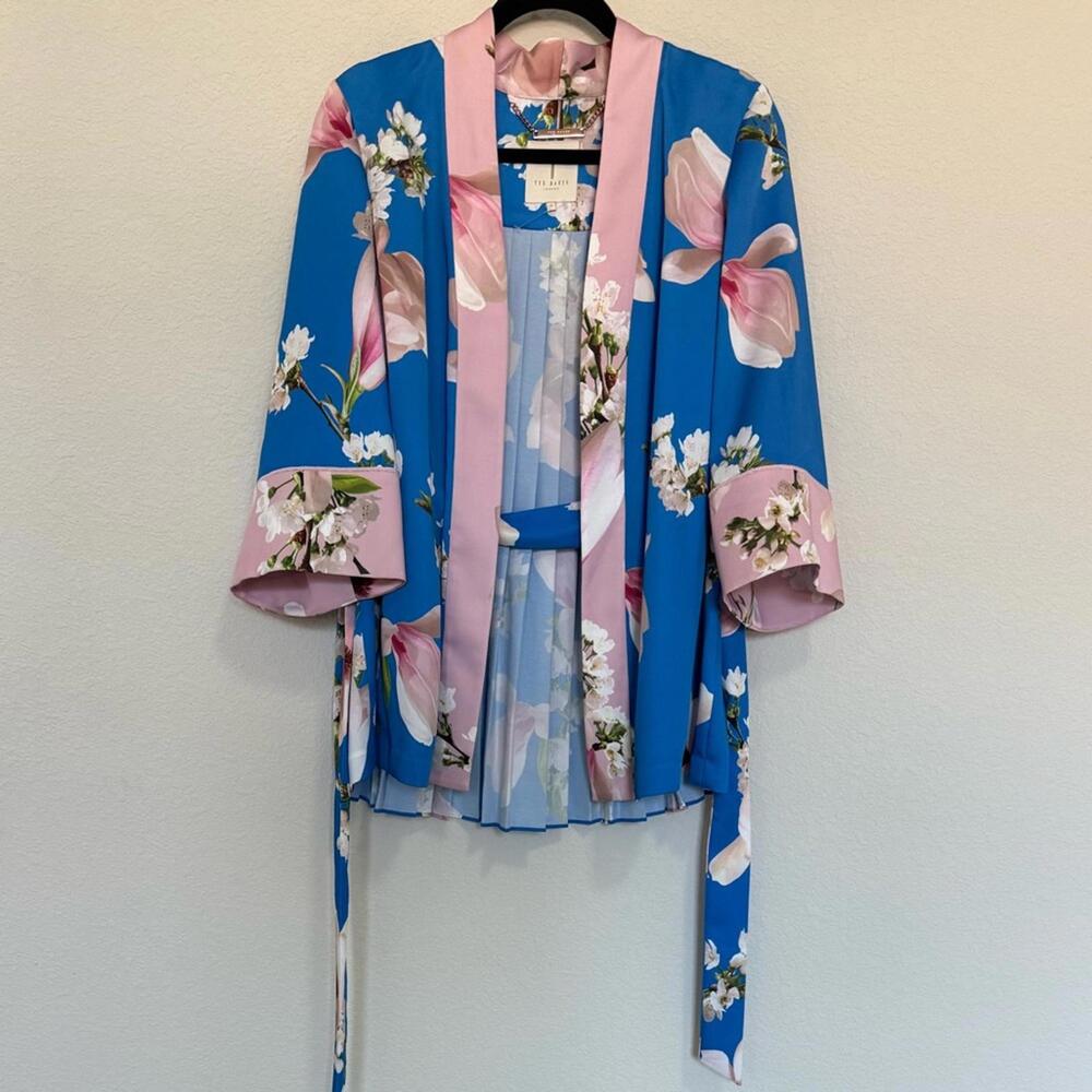 TED BAKER LONDON Harmony Pleat Back Kimono Jacket Blue and Pink Floral Small - Picture 4 of 13